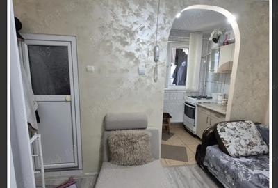 Garsonieră decomandată în Exterior Vest