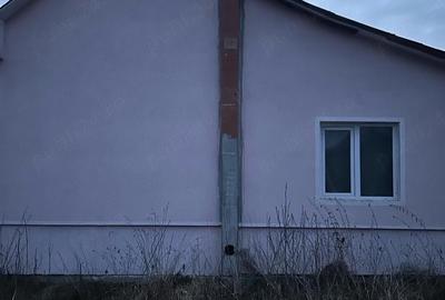 Casă cu 2 camere cu Teren 5 Mp în Sălcuța - 4