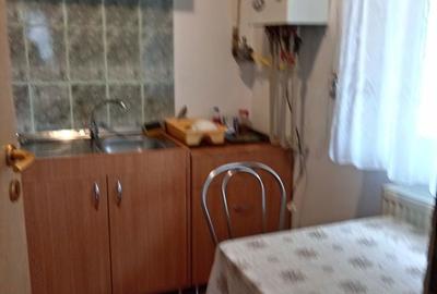 Garsonieră decomandată în Ostroveni - 8