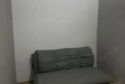 Apartament cu 3 camere semidecomandat în Micro 17 - 4