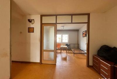 Apartament cu 3 camere decomandat în Central - 2