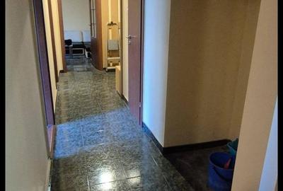 Ocazie! Apartament 3 camere - Tomis Nord - 117.000 euro (Cod E11) Ocazie! Apartament 3 camere - Tomis Nord - 117.000 euro (Cod E11) - 4