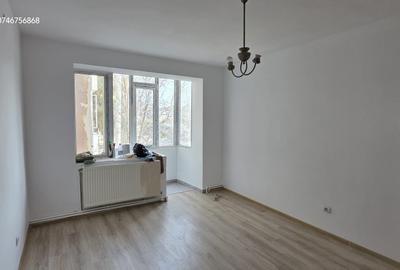 Apartament cu 2 camere decomandat în Aleea Trandafirilor - 2