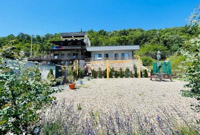 Casă cu Teren 600 Mp în Dubova - 8