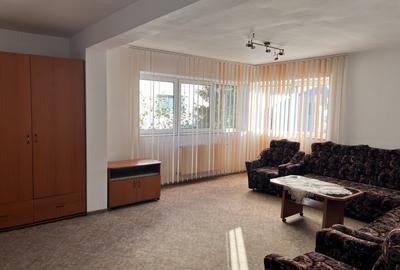 Apartament spatios 3 camere anl Tilisca Calea Poplacii - 1