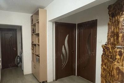 Apartament cu 4 camere decomandat în Central - 4