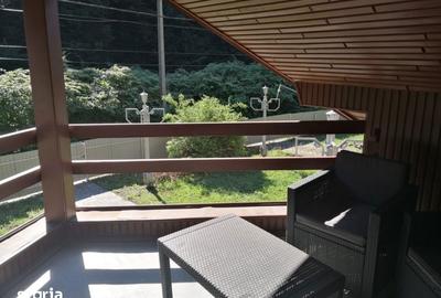 Casă cu 6 camere cu Teren 1400 Mp în Firiza - 11