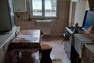 Apartament cu 2 camere decomandat în Buhuși