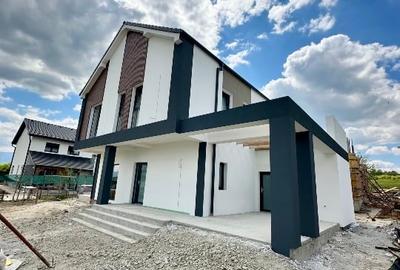 Casă individuală cu 4 camere cu Canalizare în Central - 3