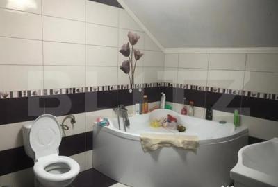 Casă cu 4 camere cu Teren 9 Mp în Păulești - 11