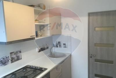 Garsonieră decomandată de închiriat zona Banca Națională - 4