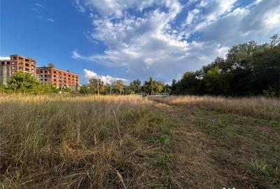 Teren de 9400 mp, în Central - 1