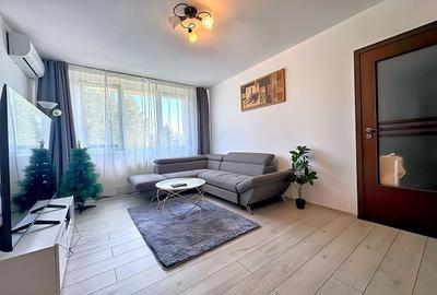 Apartament cu 3 camere semidecomandat, mobilat în Berceni