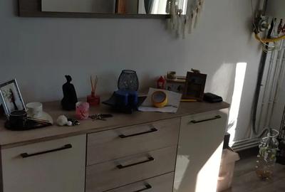 Inchiriez