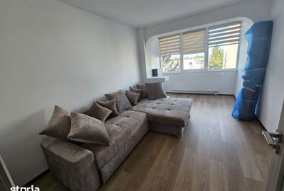 Apartament cu 3 camere decomandat în Astra - 6