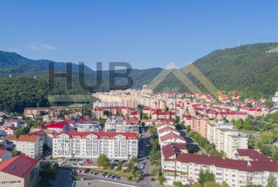 Penthouse cu 6 camere decomandat în Răcădău - 1
