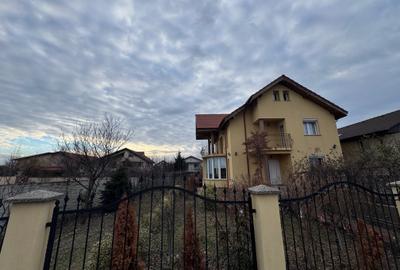 Casă cu 5 camere cu Garaj în Cârcea - 12