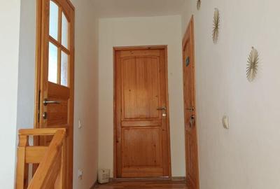 Casă cu 4 camere cu Canalizare în Moieciu - 15