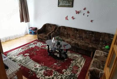 Proprietar vand apartament 2 camere, decomandat, etaj 1, izolat termic, Campulung Muscel - 1