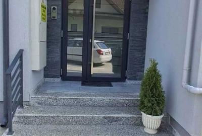 Apartament cu 2 camere decomandat în Central - 1