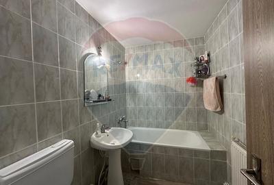 Apartament cu 3 camere de vânzare în zona Nord - 3