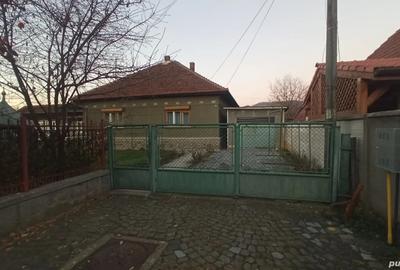 Casa de vanzare cu teren generos - 3