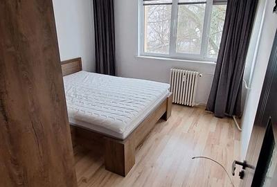 Apartament cu 3 camere semidecomandat în Calea București - 2