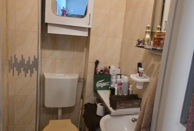 Apartament cu 4 camere decomandat în Progresul - 8