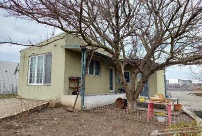 Vand inchiriez teren intravilan plus constructii industriale si rezidentiale - 5