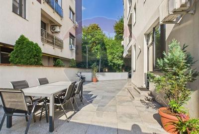 Apartament deosebit cu 3 camere | Curte 63 mp | Damaroaia - 3