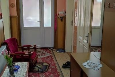 Vând apartament 2 camere, central, curte comună - 5