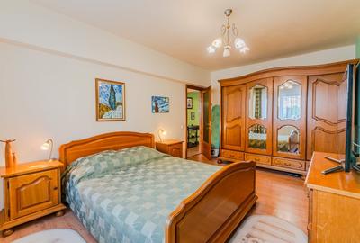 Apartament cu 4 camere semidecomandat, mobilat în Răcădău - 10