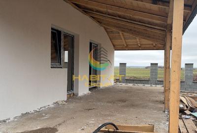 Casă individuală cu 4 camere cu Canalizare în Berceni - 2