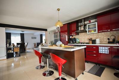 Casă cu 4 camere cu Teren 1000 Mp în Podu Oltului - 8