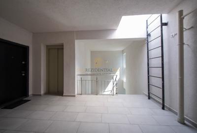 Apartament cu 3 camere decomandat în Apărătorii Patriei - 25