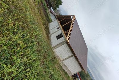 Casă cu 4 camere cu Teren 1218 Mp în Tomești - 1