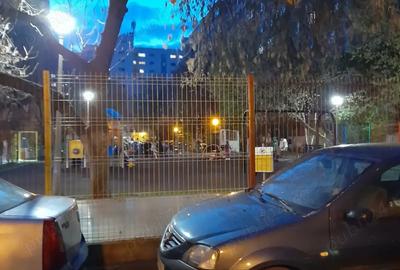 Apartament cu 3 camere decomandat în Rahova