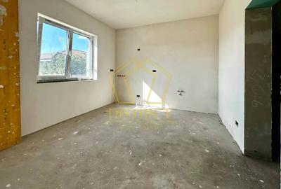 Duplex superb cu 5 camere despartit prin garaj | Dumbravita - 2