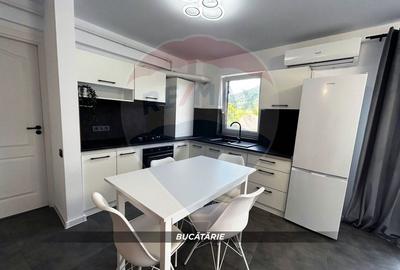 Apartament cu 3 camere decomandat, mobilat în Orașul Vechi - 6