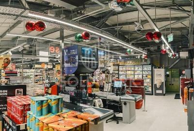 Inchiriere Spatiu Comercial - Oradea -  460 mp/Box Individual - 9