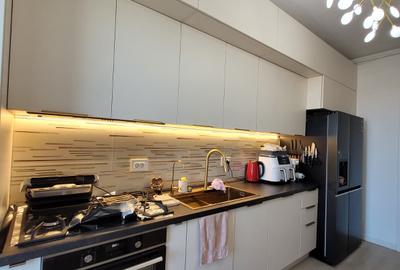 Apartament cu 2 camere decomandat, mobilat în Kamsas - 10