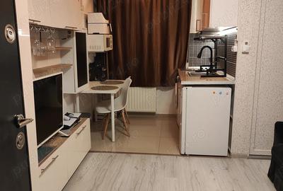 Garsonieră nedecomandată în Apărătorii Patriei - 2