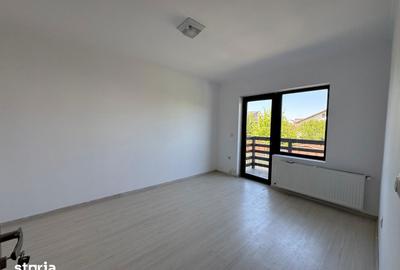 Casă cu 4 camere cu Teren 232 Mp în Mogoșoaia