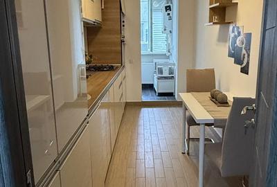 Apartament cu 3 camere decomandat în Central - 2