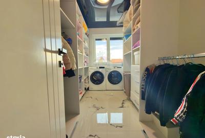 Casă cu 5 camere cu Teren 382 Mp în Zimandu Nou - 2