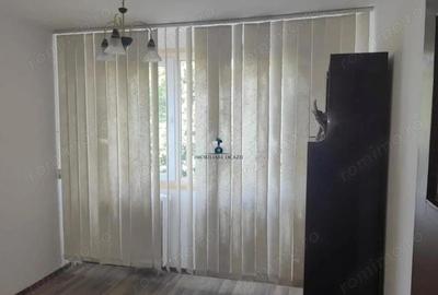 Apartament cu 3 camere semidecomandat în Berceni - 2