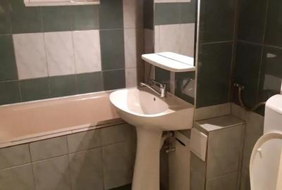 Garsonieră decomandată în Lipovei