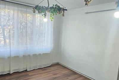 Inchiriez spatiu comercial in Deva, zona A. Iancu (Catedrala), etaj 1, - 3