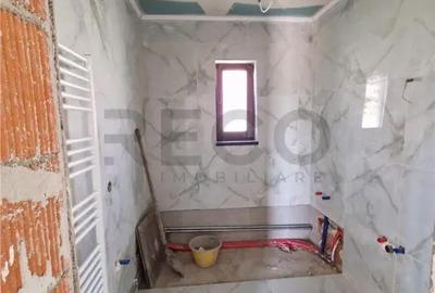 Casă cu 3 camere cu Teren 350 Mp în Borș
