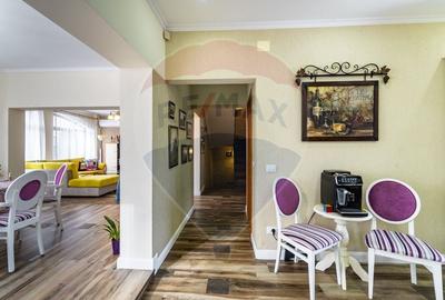 Casă cu 9 camere cu Teren 650 Mp în Tractorul - 16